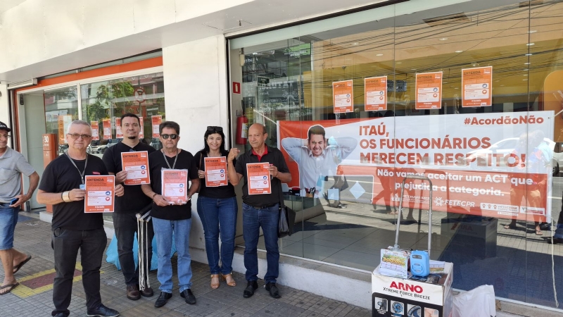 Visualizar Sindicato protesta nas agências do Banco Itaú contra acordo controverso